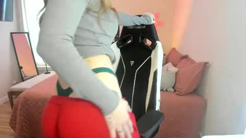 Snapshot of kassykitty29 chatting on 15, 12, 2024 Kitty Kat online show from 15, 12, 2024