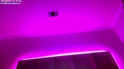 BriannaBrave online show from 16, 3, 2026