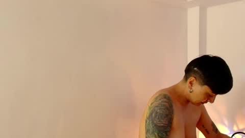 kat paradisse online show from 18, 12, 2025