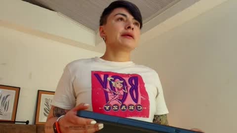 kat paradisse online show from 4, 4, 2026