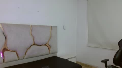 katalina_tay1 online show from 10, 4, 2026