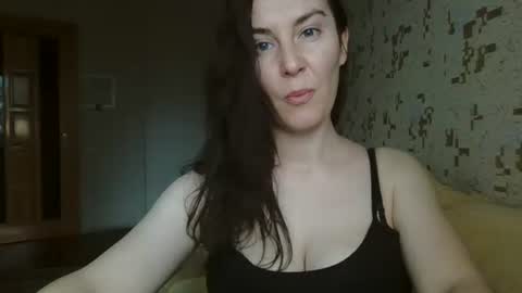 Snapshot of katalinaqe chatting on 9, 9, 2025 KatalinaQE online show from 9, 9, 2025