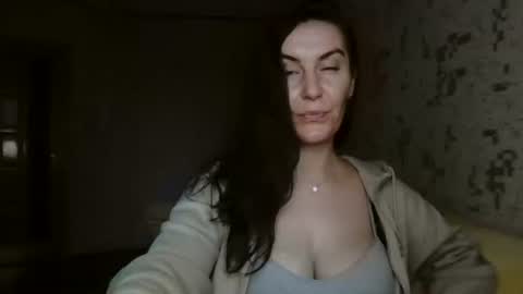 Snapshot of katalinaqe chatting on 20, 10, 2025 KatalinaQE online show from 20, 10, 2025