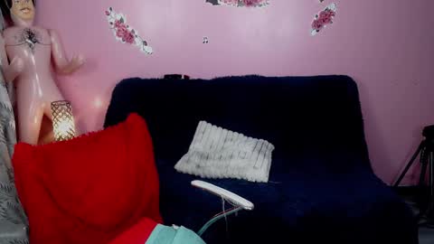 kate_lawrence_ online show from 13, 12, 2024