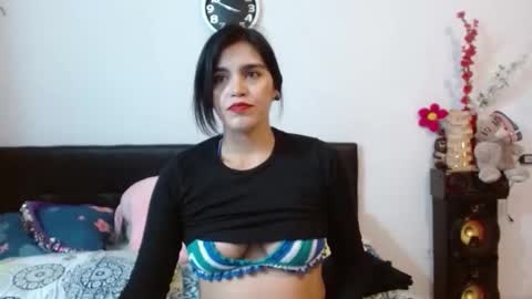 Snapshot of kateangelly chatting on 21, 11, 2025 kateangelly online show from 21, 11, 2025