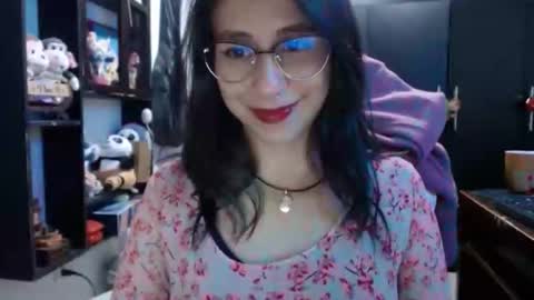 Kateeen18 online show from 4, 12, 2025