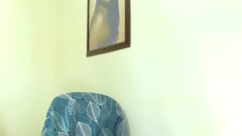Snapshot of katerineleon chatting on 22, 6, 2026 katerineleon online show from 22, 6, 2026
