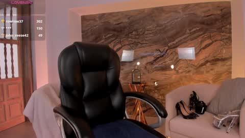 K A T E  online show from 8, 2, 2025