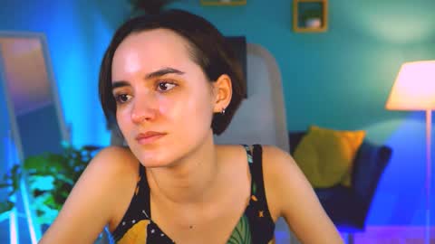 katewillows online show from 18, 12, 2025