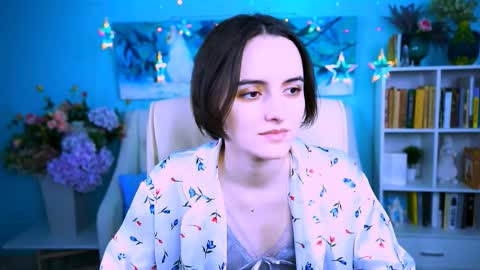 katewillows online show from 4, 2, 2026