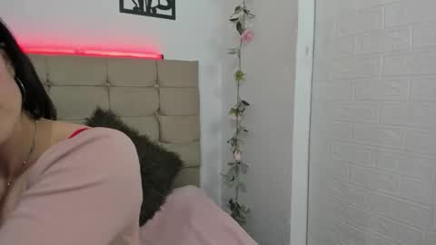 Snapshot of katherine_blair chatting on 20, 4, 2026 katherine_blair online show from 20, 4, 2026