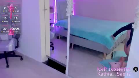 Kathia  online show from 20, 2, 2025