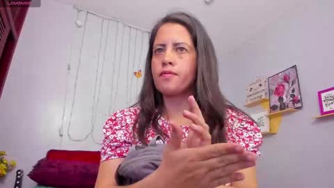 Paola online show from 8, 3, 2025