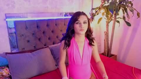 Snapshot of kathira_londres chatting on 27, 5, 2026 Sofia online show from 27, 5, 2026