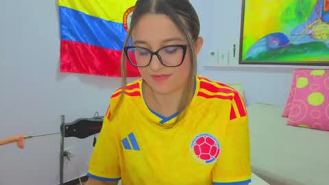 Snapshot of katia_foxx chatting on 4, 7, 2026 Khaterine online show from 4, 7, 2026