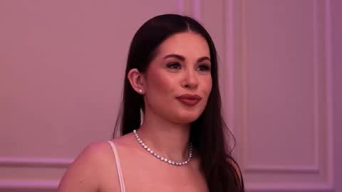 Snapshot of katie_hayes chatting on 10, 11, 2025 Katie online show from 10, 11, 2025