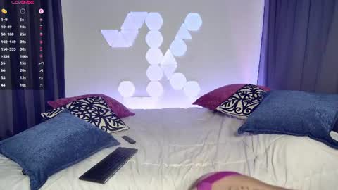 Snapshot of katie_kross_ chatting on 30, 6, 2026 Katie Kross online show from 30, 6, 2026