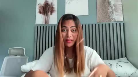 katiefrox  online show from 31, 10, 2025