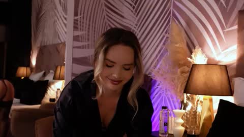 Snapshot of katjolie chatting on 23, 10, 2025 KatJolie online show from 23, 10, 2025