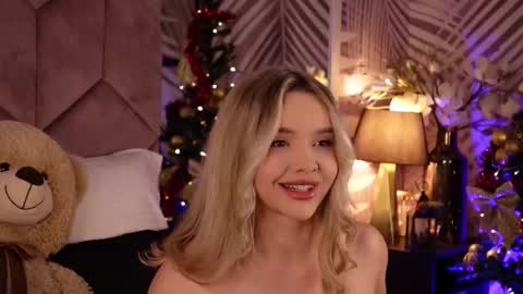 Snapshot of katjolie chatting on 13, 12, 2025 KatJolie online show from 13, 12, 2025