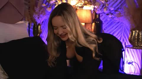 Snapshot of katjolie chatting on 10, 2, 2026 KatJolie online show from 10, 2, 2026