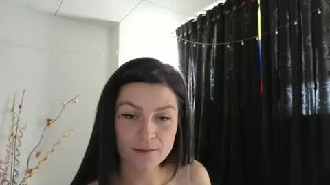 Snapshot of katlopez19 chatting on 14, 2, 2025 katalina online show from 14, 2, 2025