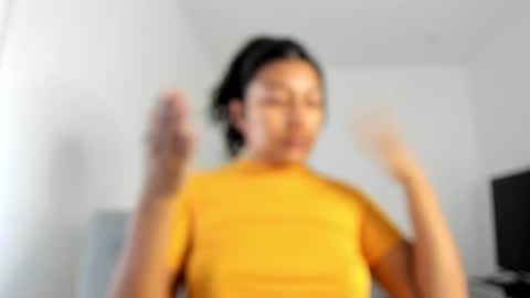 Follow me on instagram and twitter as correaktnees online show from 27, 10, 2025