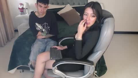 Snapshot of katnia_and_marcuz chatting on 19, 12, 2024 Katnia and Marcuz online show from 19, 12, 2024