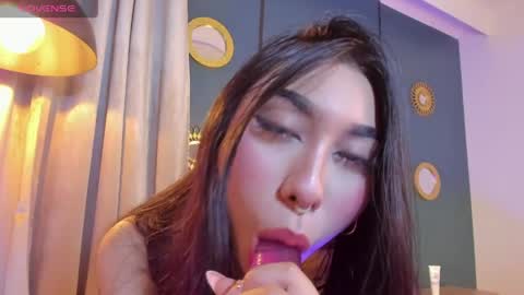 Snapshot of katnissa_ chatting on 27, 5, 2026 katnissa_ online show from 27, 5, 2026