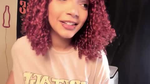 Snapshot of katrinaa_ricci chatting on 14, 12, 2025 Katrina Ricci online show from 14, 12, 2025