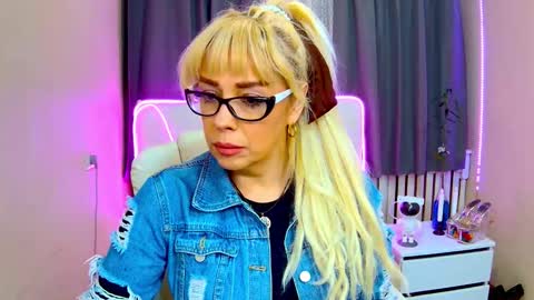 katrinacharm online show from 15, 9, 2025