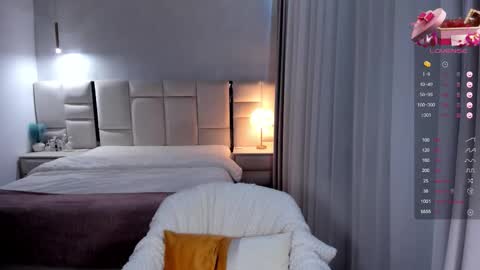 Snapshot of kattelovelyy chatting on 15, 10, 2025 GoddessKateline online show from 15, 10, 2025