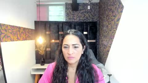 K A T T E  online show from 18, 4, 2026