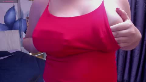 Snapshot of kattycurvy4u chatting on 4, 2, 2025 katty online show from 4, 2, 2025