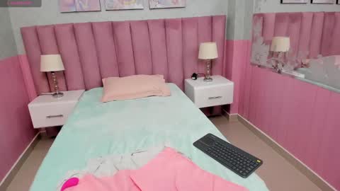 Snapshot of kattycurvy4u chatting on 21, 2, 2025 katty online show from 21, 2, 2025