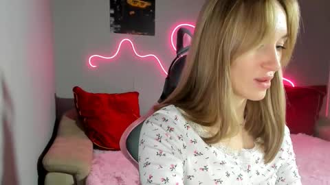 KattyFillHot online show from 30, 10, 2025