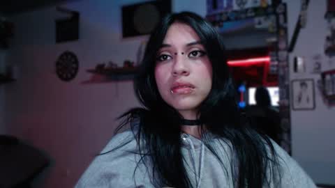 Snapshot of kattze chatting on 22, 1, 2025 online show from 22, 1, 2025