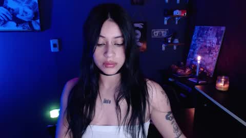 Snapshot of kattze chatting on 26, 10, 2025 online show from 26, 10, 2025