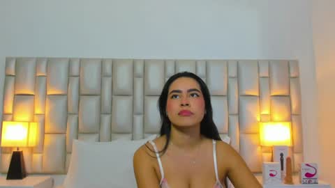 Snapshot of katy_and_paola chatting on 15, 7, 2026 katy blonde girl and paola big boobs online show from 15, 7, 2026