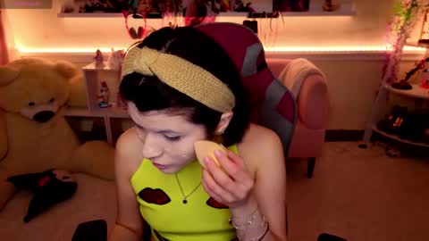 Snapshot of katyazaitseva chatting on 23, 4, 2026 Katya online show from 23, 4, 2026