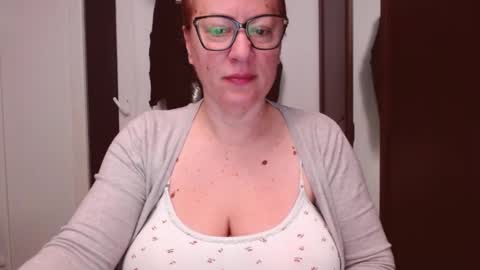 Katy online show from 2, 12, 2025