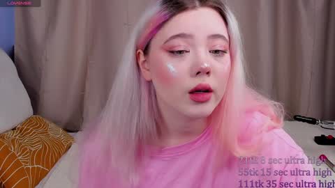 Snapshot of kawaii_yuki chatting on 25, 1, 2025 Yuki online show from 25, 1, 2025