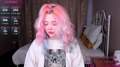 Snapshot of kawaii_yuki chatting on 8, 3, 2025 Yuki online show from 8, 3, 2025