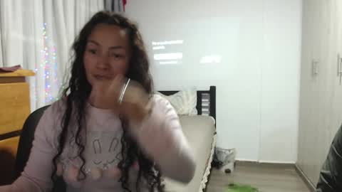 Snapshot of kawit1 chatting on 30, 11, 2025 Khawit online show from 30, 11, 2025