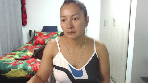 Snapshot of kawit1 chatting on 4, 12, 2025 Khawit online show from 4, 12, 2025