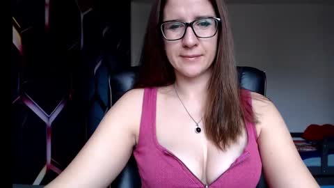 KayaLips online show from 4, 12, 2024