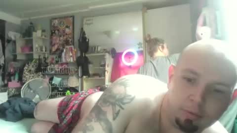 M and K online show from 2, 4, 2026