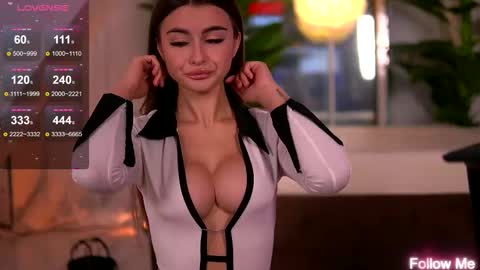 kaylabray online show from 12, 11, 2025