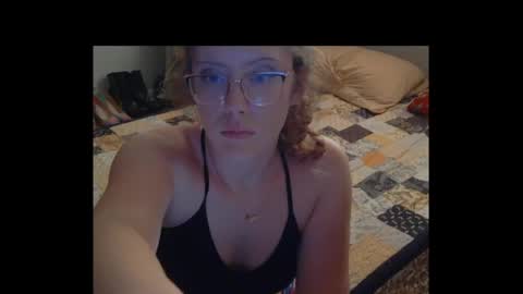 Snapshot of kayleekakesnslim chatting on 12, 7, 2026 kaylee kakes online show from 12, 7, 2026