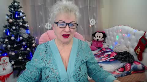 kaylesmoll online show from 3, 1, 2025